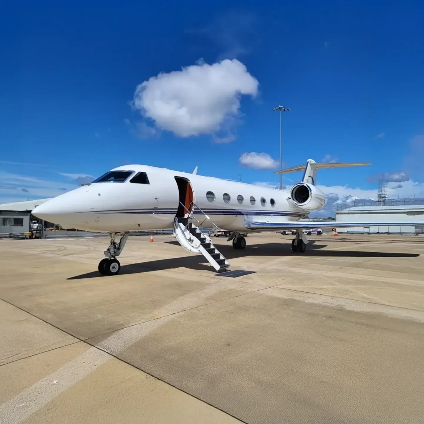 Gulfstream 450 Banner